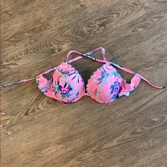 Shade & Shore Other - Shade & shore underwire bathing top bikini 36D